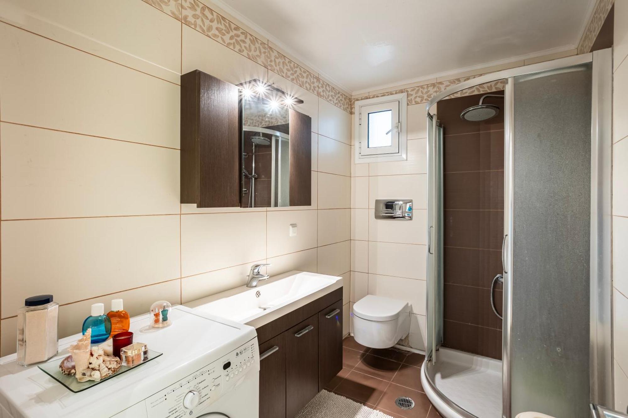 Kalamata'S Sunny Retreat Near The Historic Center מראה חיצוני תמונה