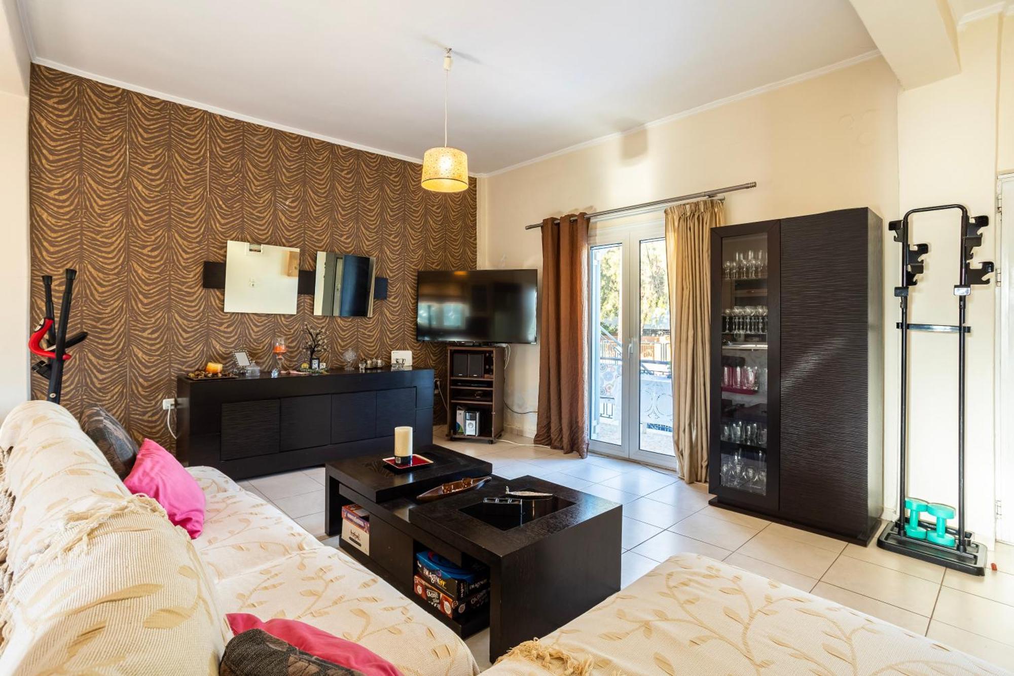 Kalamata'S Sunny Retreat Near The Historic Center מראה חיצוני תמונה